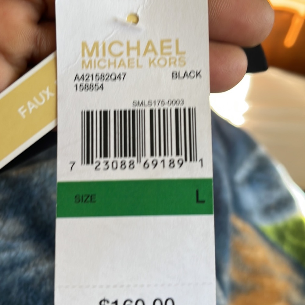 Michael Kors - Picture 3 of 4
